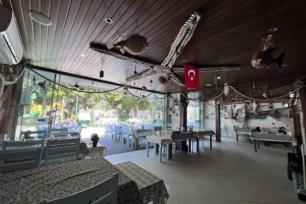 Yi Geç Balık Restaurant - Resim 8
