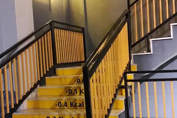 The Machine Fitness Center - Resim 9