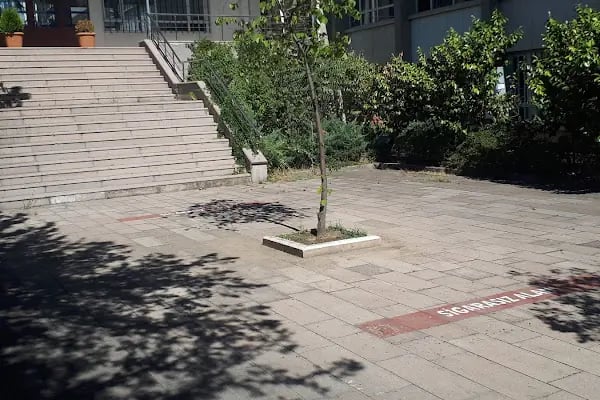 Ankara Üniversitesi Cebeci Kampüsü - Resim 12
