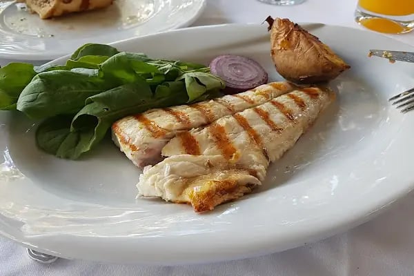 Foça Balık Restaurant - Resim 3