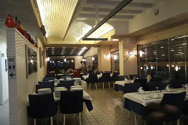 Foça Balık Restaurant - Resim 1