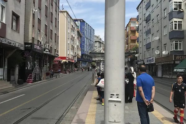 Yavuz Selim Tramvay Durağı - Resim 1