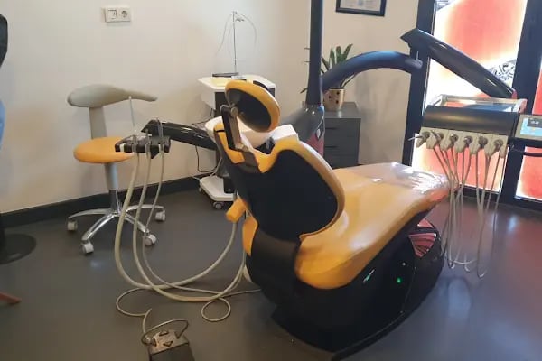 Dentomega İzmir İmplant Diş Polikliniği - Resim 10