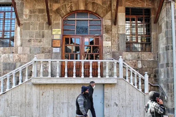 Kapu Camii - Resim 12