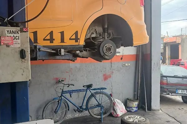 Berkay oto özel ford servisi - Resim 13