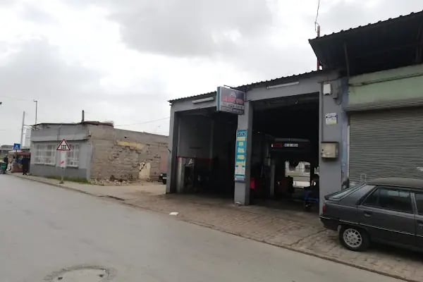 Berkay oto özel ford servisi - Resim 1
