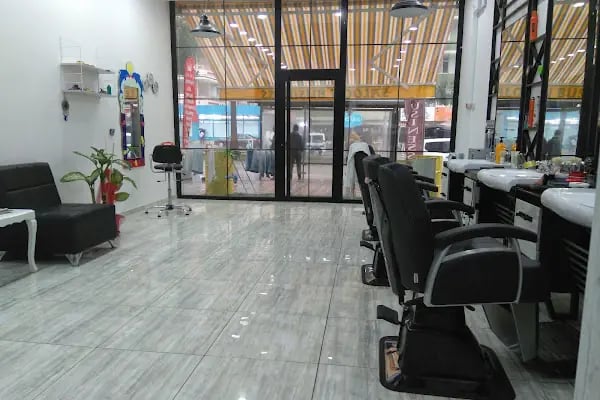 Saloon Muzaffer Kaya - Resim 1