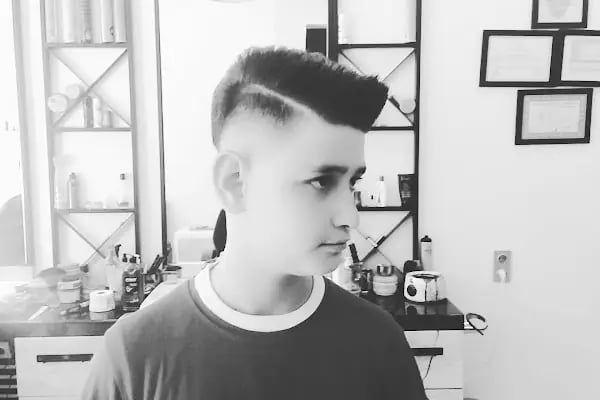 Saloon Muzaffer Kaya - Resim 3