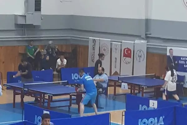 Türkiye Yüzme Federasyonu Tozkoparan Olimpik Havuzu - Resim 9
