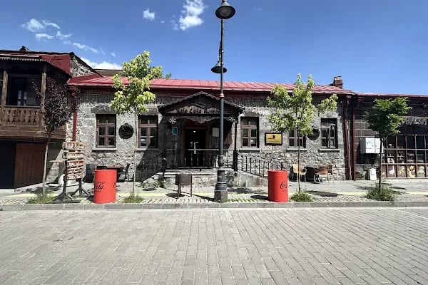 Petersburg Cafe&amp;Restaurant - Resim 10