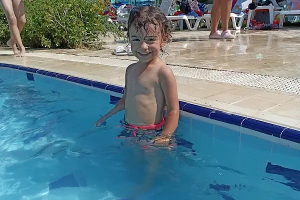 Aqua Yaşam Uzundere Yüzme Havuzu - Resim 18