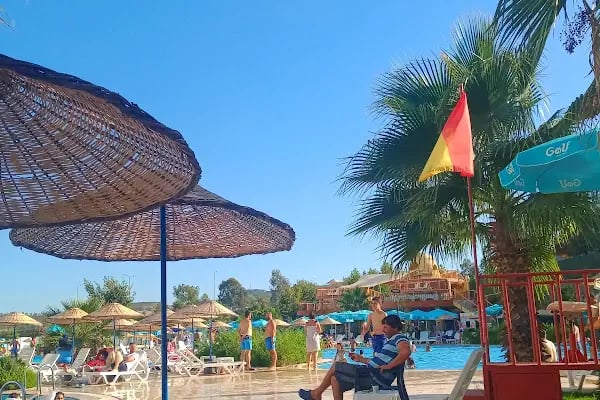 Aqua Yaşam Uzundere Yüzme Havuzu - Resim 11