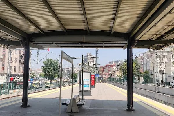 MARMARAY KÜÇÜKÇEKMECE TREN İSTASYONU - Resim 3