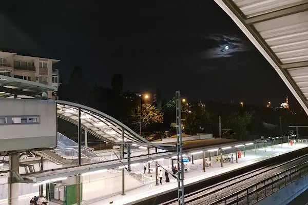 MARMARAY KÜÇÜKÇEKMECE TREN İSTASYONU - Resim 5