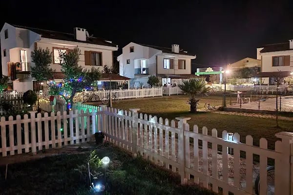 Danişment Mavi Yeşil Tatil Sitesi - Resim 2