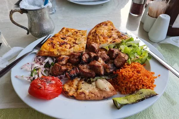 DEMRE KISMET RESTAURANT KEBAP SALONU KEBAPÇI DEMRE IZGARA KEBAP YEMEK BALIK DÖNER NEREDE YENİR - Resim 9