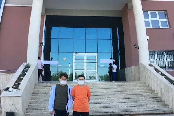 Şekerpınar İmam Hatip Ortaokulu - Resim 1