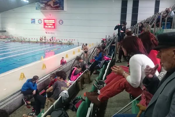 Osmangazi Atıcılar Yüzme Havuzu - Resim 10