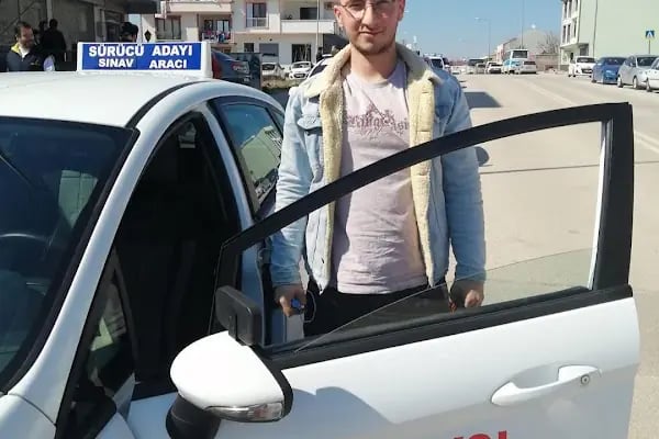 Uluyol Sürücü Kursu - Resim 12