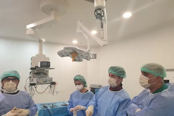 Prof. Dr. Hayati Aygün - Ortopedi ve Travmatoloji/Omurga Cerrahisi - Resim 1