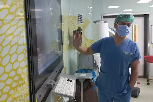 Prof. Dr. Hayati Aygün - Ortopedi ve Travmatoloji/Omurga Cerrahisi - Resim 2