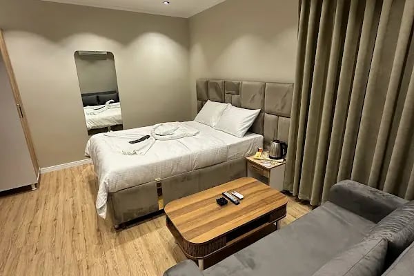 Edwin Plus Hotel - Resim 5