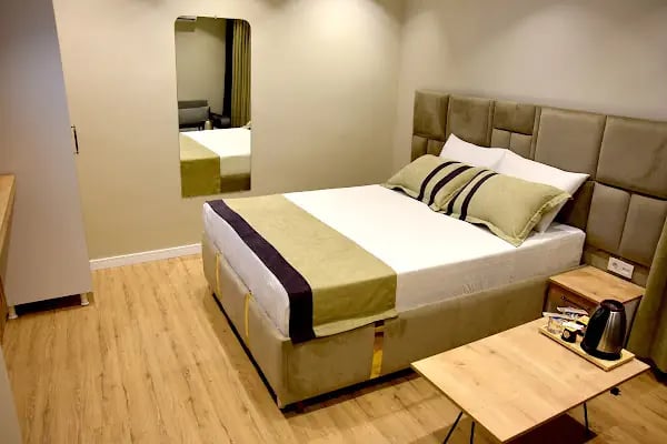 Edwin Plus Hotel - Resim 15
