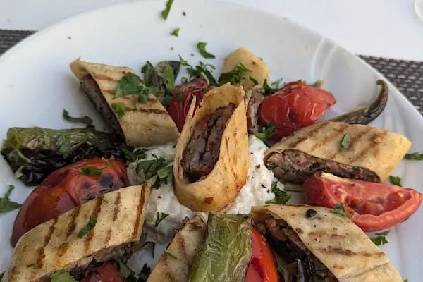 Agora Restaurant - Resim 6