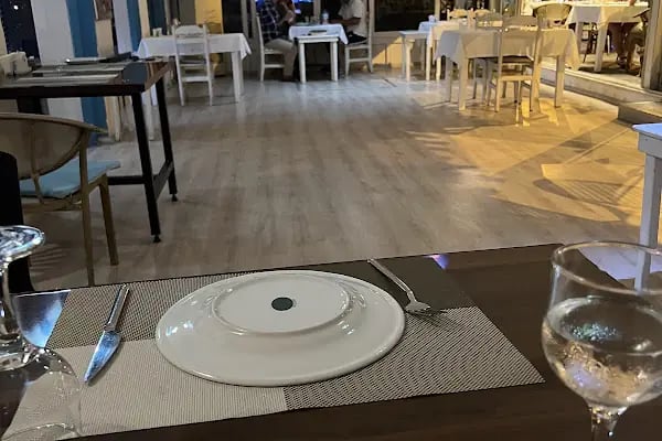 Agora Restaurant - Resim 4