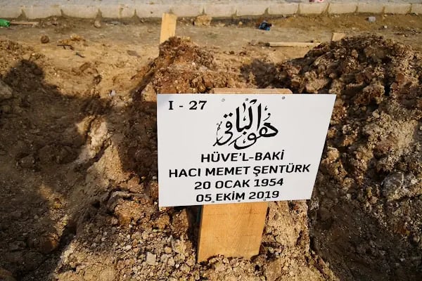 İstiklal Mezarlığı - Resim 13