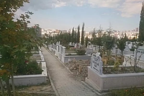 İstiklal Mezarlığı - Resim 11