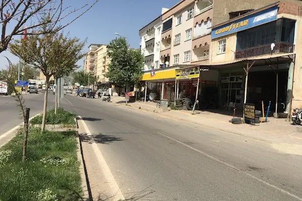 ÇERMİK OTO LASTİKÇİ ÇEVİK OTO - Resim 6
