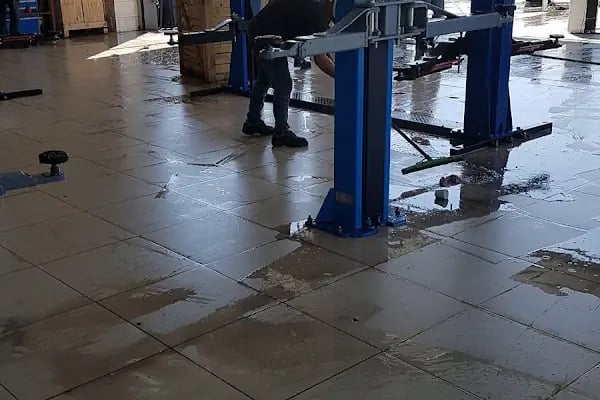 MODERN AUTO SERVİCE FORD OTO MOTOR MEKANİK ARIZA BAKIM SERVİSİ SAKARYA - Resim 3