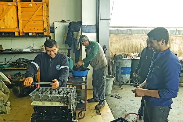 MODERN AUTO SERVİCE FORD OTO MOTOR MEKANİK ARIZA BAKIM SERVİSİ SAKARYA - Resim 5