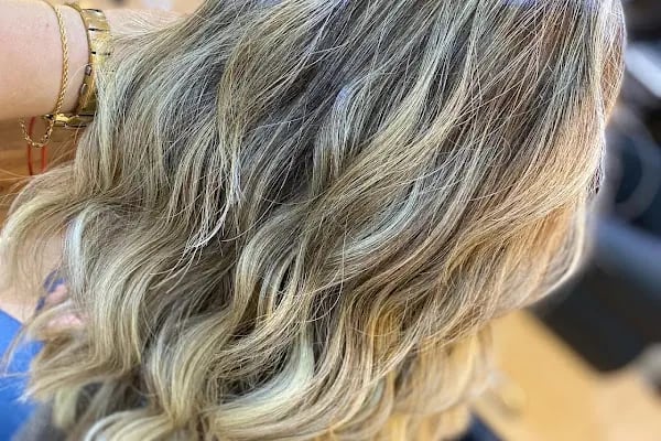 Büyülü Ayna Studio Coiffeur - Resim 11