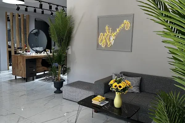 Büyülü Ayna Studio Coiffeur - Resim 3