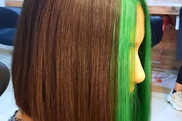 Büyülü Ayna Studio Coiffeur - Resim 19