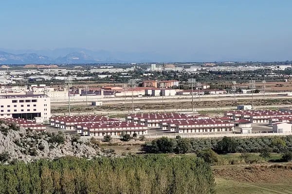 Antalya il göç idaresi geri gönderme merkezi - Resim 1