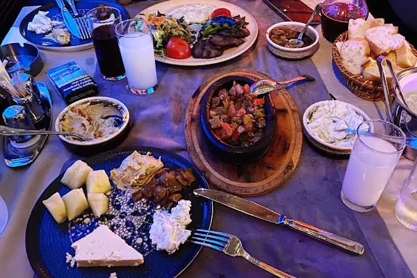 Neyzendo - Fasıl Restaurant - Eski Nesil Meyhane - Resim 13