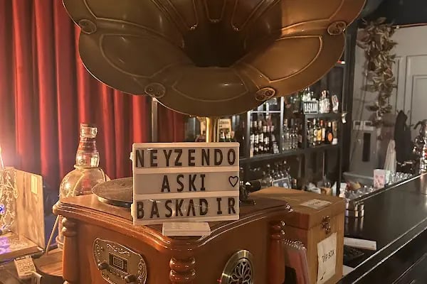 Neyzendo - Fasıl Restaurant - Eski Nesil Meyhane - Resim 6
