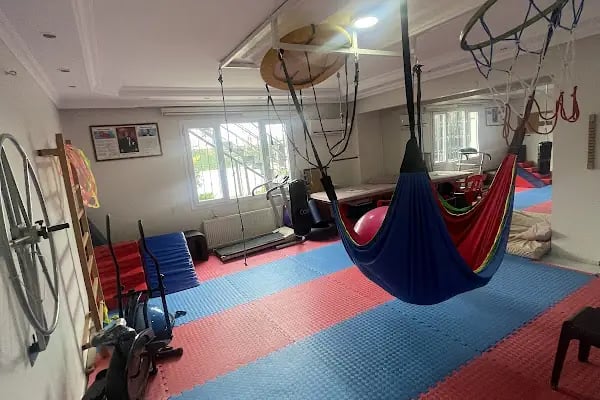Rehabilitasyon Merkezi - Resim 15