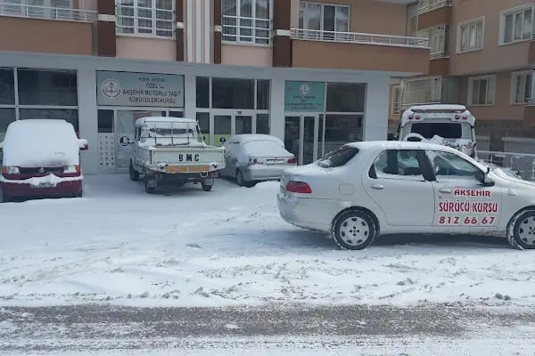 AKŞEHİR SÜRÜCÜ KURSU - Resim 1