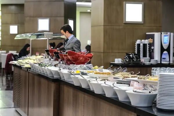 Ramada Plaza by Wyndham Izmir - Resim 6