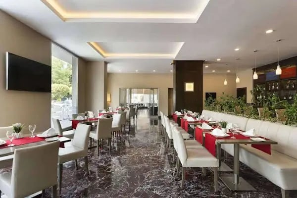 Ramada Plaza by Wyndham Izmir - Resim 4