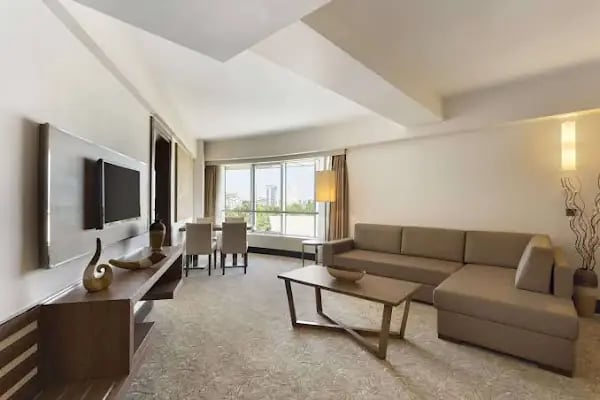 Ramada Plaza by Wyndham Izmir - Resim 5