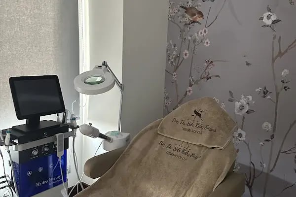 Doç. Dr. Sıla Kılıç Sayar Dermatoloji - Resim 10