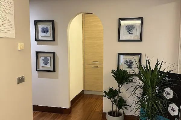 Doç. Dr. Sıla Kılıç Sayar Dermatoloji - Resim 8