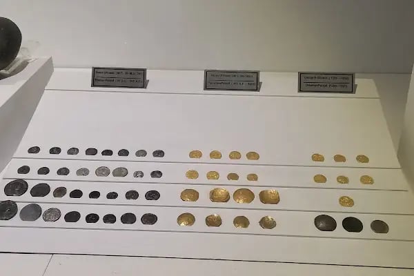 Garanti BBVA Bergama Şubesi - Resim 18