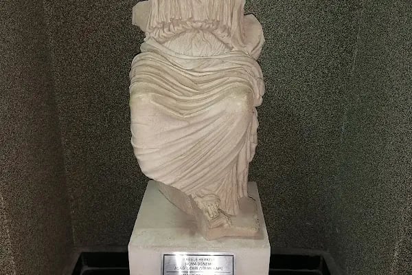 Garanti BBVA Bergama Şubesi - Resim 19