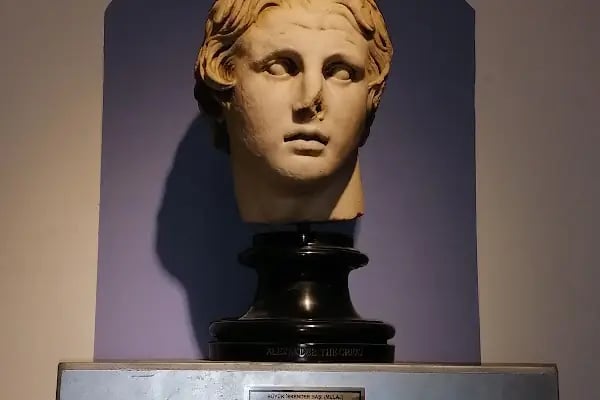 Garanti BBVA Bergama Şubesi - Resim 9